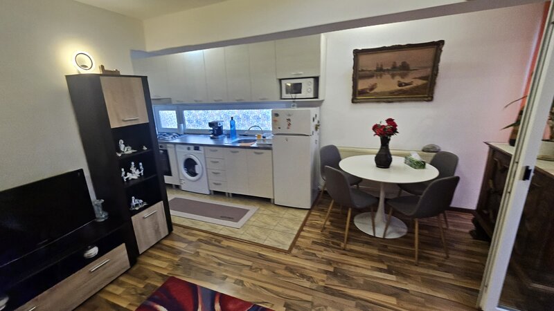 Drumul Taberei, Valea Furcii, particular 2 camere.